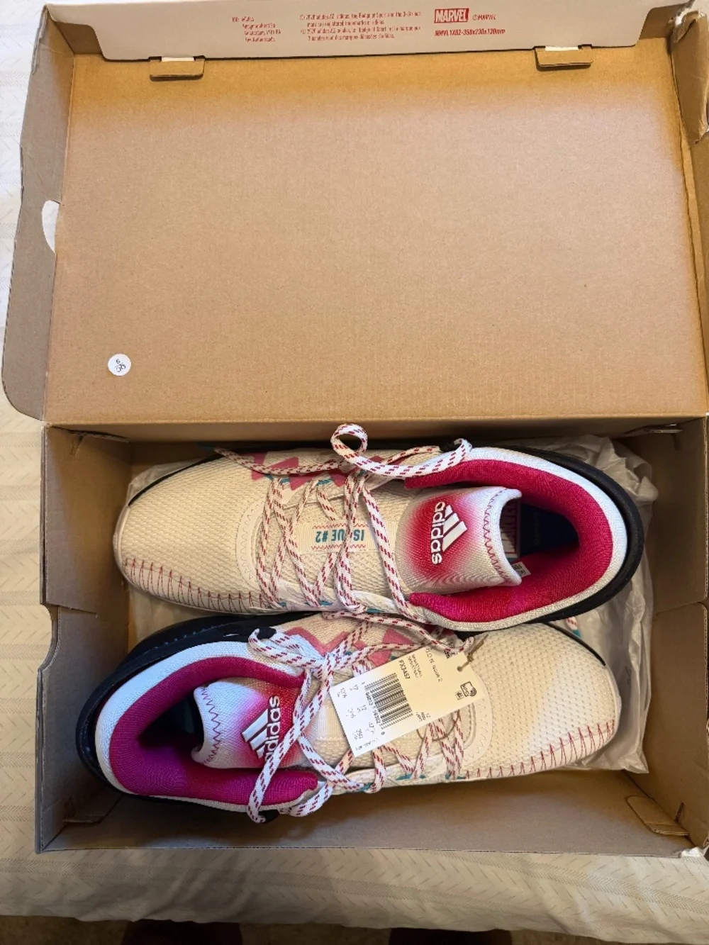 adidas damaged box